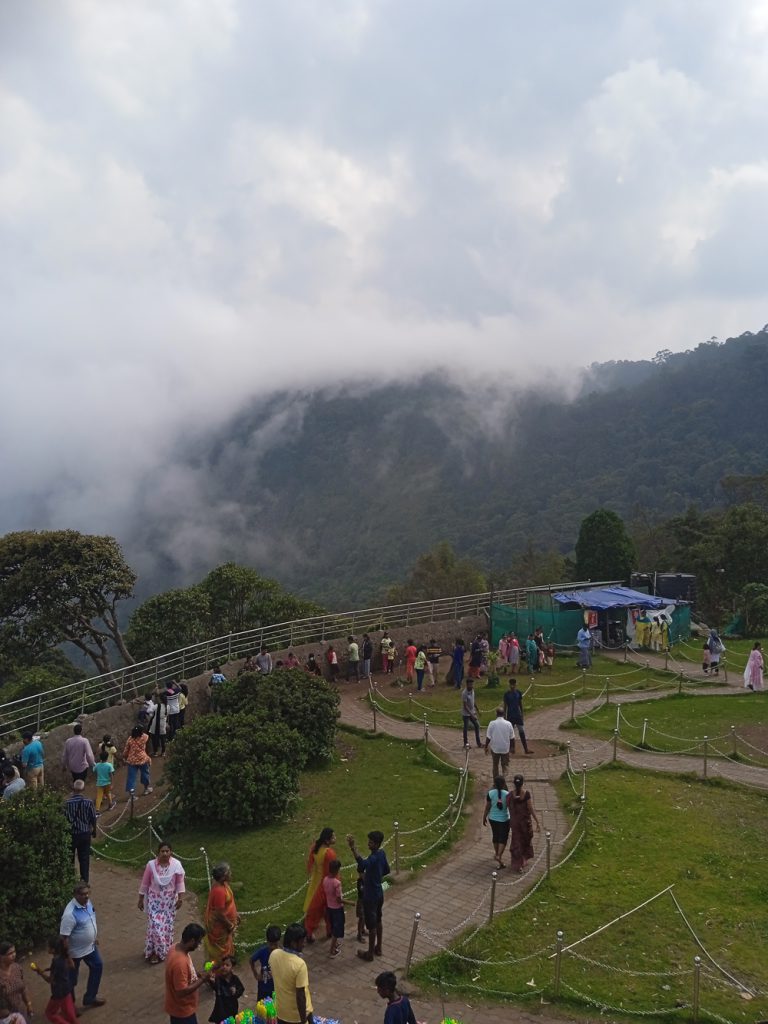 Moir Point Kodaikanal viewpoint overlooking Vaigai Dam valley