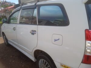 innova car