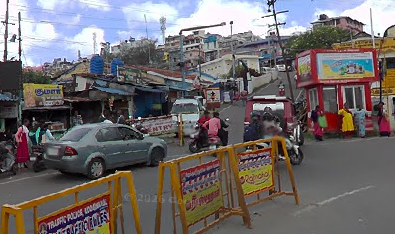 Moonjikal or Moonjikkal bus stand on Laws Ghat Road, Kodaikanal